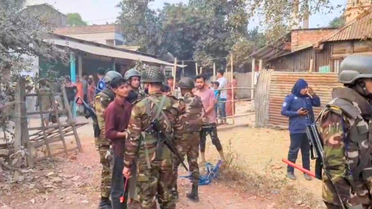 সোনারগাঁয়ে ৩ গ্রামবাসীর মধ্যে দফায় দফায় সংঘর্ষ, টেঁটাবিদ্ধসহ আহত ১৫